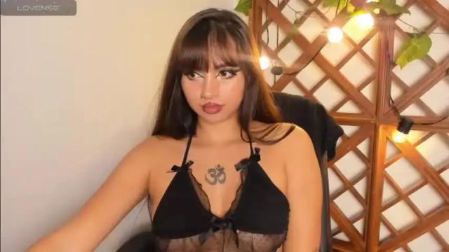 Image 10 of arianna_ferrer_ Stream on Chaturbate on 13 months ago