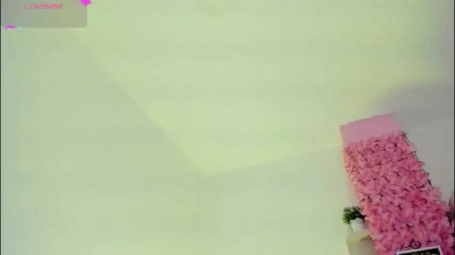 Image 8 of arianna_gren Stream on Chaturbate on 24 days ago