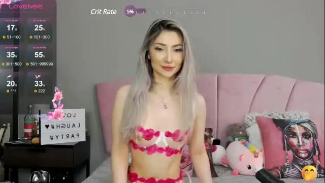 Image 2 of arianna_moonx Stream on Chaturbate on 4 months ago