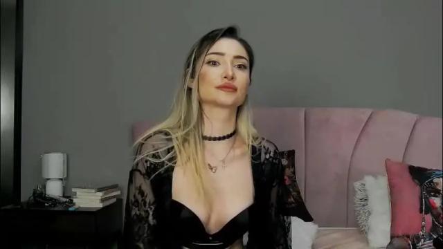 Image 11 of arianna_moonx Stream on Chaturbate on 21 days ago