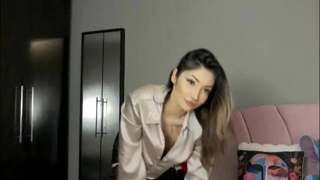 Image 2 of arianna_moonx Stream on Chaturbate on 12 days ago