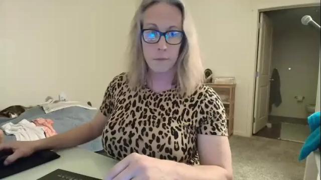 Image 2 of arianna_sinz Stream on Chaturbate on 4 months ago