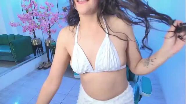 Image 8 of arianna_sweeet Stream on Chaturbate on 24 days ago