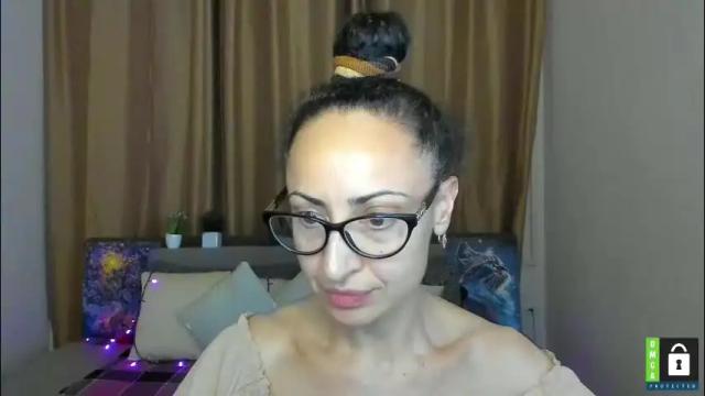 Image 3 of arianna_tifany Stream on Chaturbate on 24 days ago