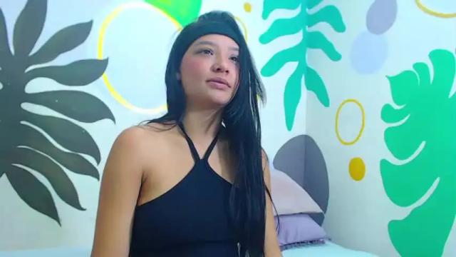 Image 3 of ariannagil Stream on Chaturbate on 20 months ago