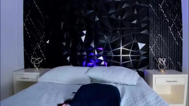Image 11 of ariannaroux_ Stream on Chaturbate on 2 months ago