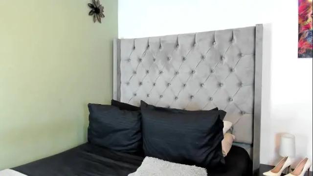 Image 11 of ariannathompson Stream on Chaturbate on 2 months ago