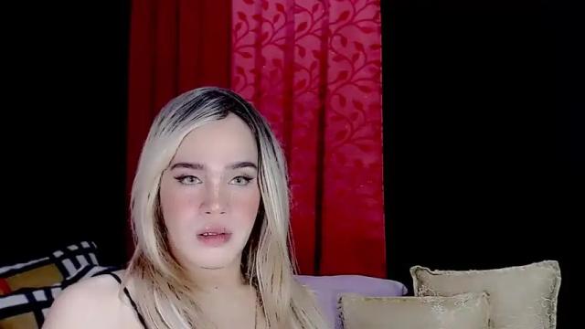 Image 4 of arianne_xoxo777 Stream on Chaturbate on 12 months ago