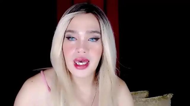 Image 8 of arianne_xoxo777 Stream on Chaturbate on 1 month ago