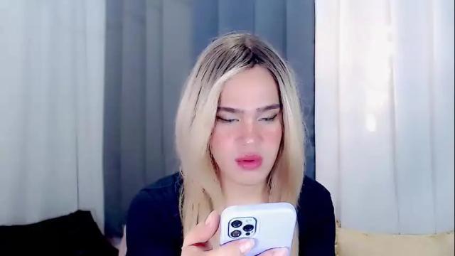 Image 3 of arianne_xoxo777 Stream on Chaturbate on 1 month ago