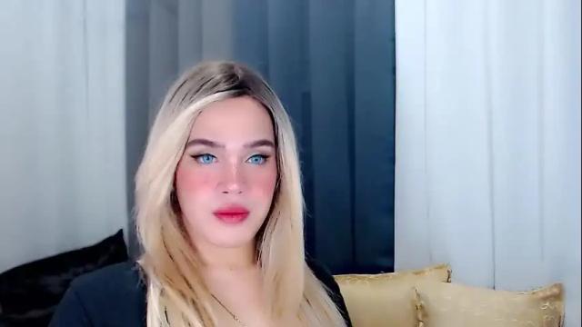 Image 2 of arianne_xoxo777 Stream on Chaturbate on 28 days ago