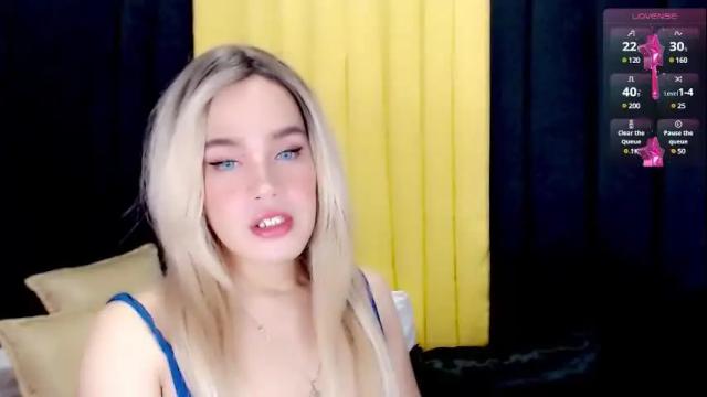 Thumbnail 2, arianne_xoxo777's Stream at Chaturbate, 1 month ago