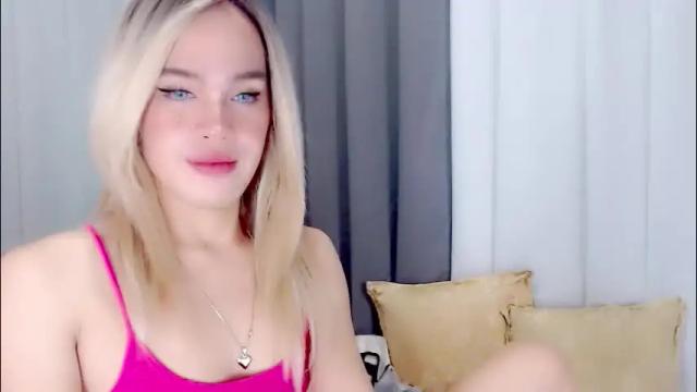 Image 10 of arianne_xoxo777 Stream on Chaturbate on 2 months ago