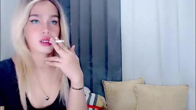 Image 7 of arianne_xoxo777 Stream on Chaturbate on 1 month ago