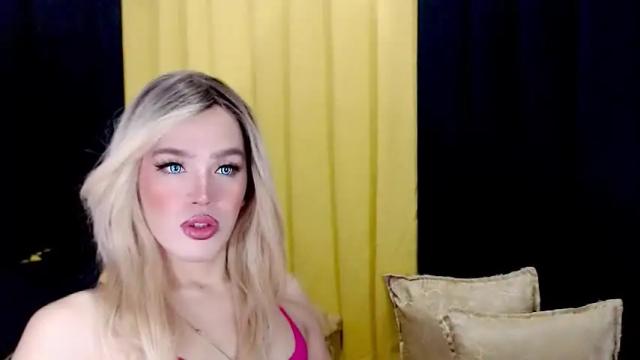 Image 2 of arianne_xoxo777 Stream on Chaturbate on 1 month ago