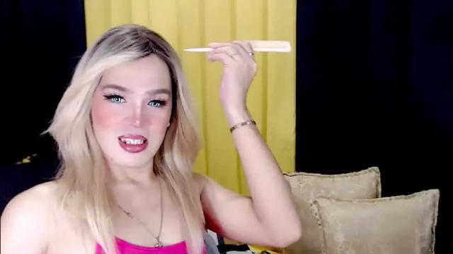 Image 4 of arianne_xoxo777 Stream on Chaturbate on 1 month ago