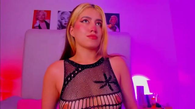 Image 10 of aribrunnet Stream on Chaturbate on 14 months ago