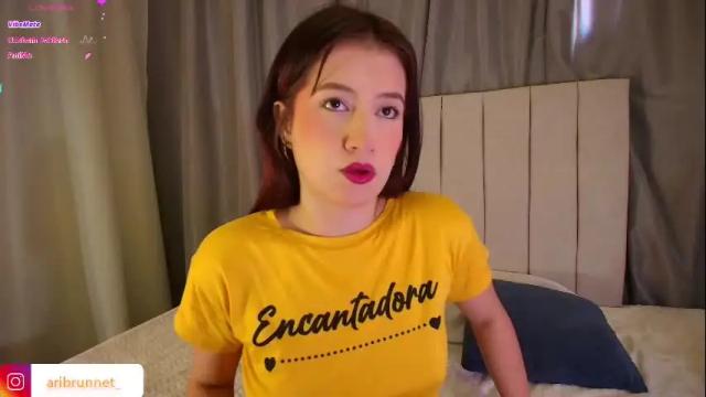 Image 3 of aribrunnet_ Stream on Chaturbate on 1 month ago