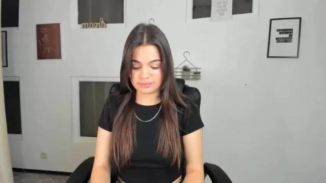 Image 3 of ariel_honey1 Stream on Chaturbate on 20 months ago