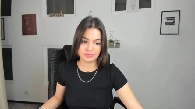 Image 6 of ariel_honey1 Stream on Chaturbate on 20 months ago