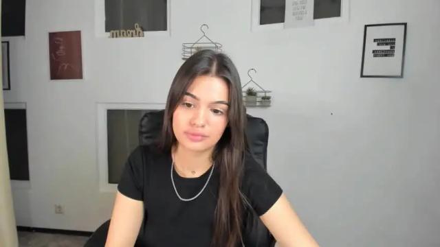 Image 8 of ariel_honey1 Stream on Chaturbate on 20 months ago