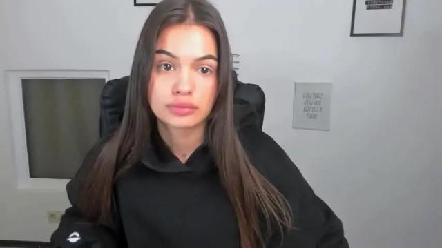 Image 4 of ariel_honey1 Stream on Chaturbate on 20 months ago