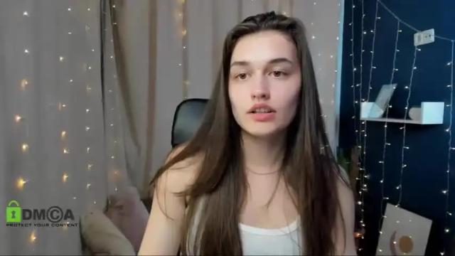 Image 10 of ariel_honey1 Stream on Chaturbate on 20 months ago