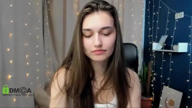 Image 3 of ariel_honey1 Stream on Chaturbate on 20 months ago