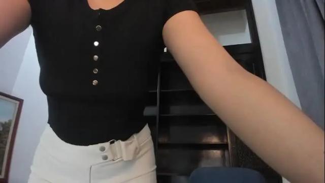 Image 8 of ariel_pinkdiamond Stream on Chaturbate on 2 months ago