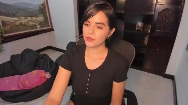 Image 10 of ariel_pinkdiamond Stream on Chaturbate on 29 days ago