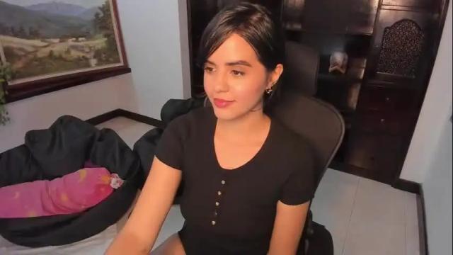 Image 6 of ariel_pinkdiamond Stream on Chaturbate on 29 days ago