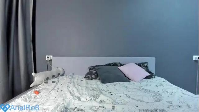 Image 3 of ariel_rouse Stream on Chaturbate on 3 months ago