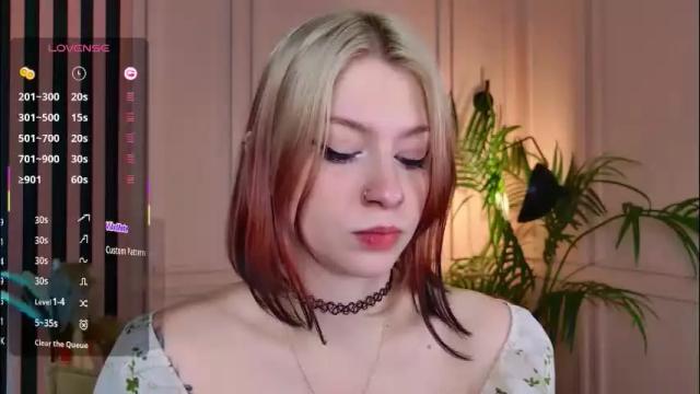 Image 2 of arielabradberry Stream on Chaturbate on 1 month ago