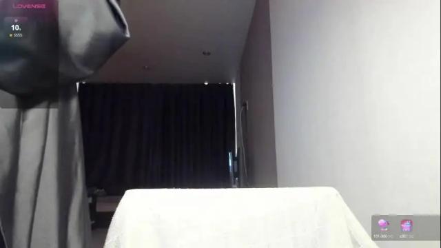 Image 7 of arielbelli Stream on Chaturbate on 11 days ago