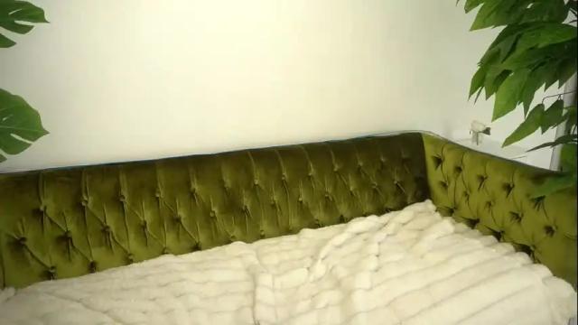 Image 6 of arielgemme Stream on Chaturbate on 9 days ago