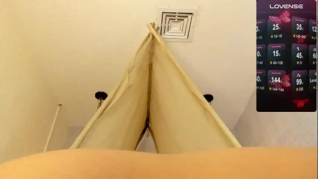 Image 7 of ariella_ruiz Stream on Chaturbate on 1 month ago