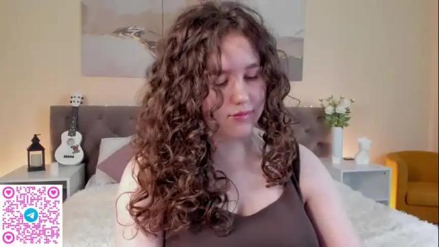 Image 10 of ariella_sol Stream on Chaturbate on 2 months ago