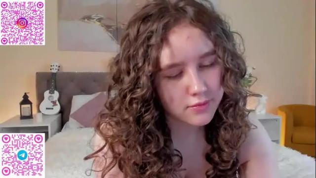 Image 7 of ariella_sol Stream on Chaturbate on 2 months ago
