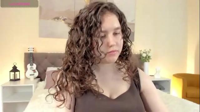 Image 11 of ariella_sol Stream on Chaturbate on 2 months ago