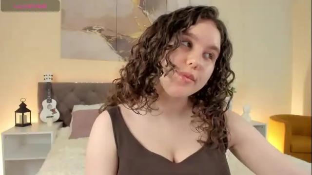 Image 12 of ariella_sol Stream on Chaturbate on 2 months ago