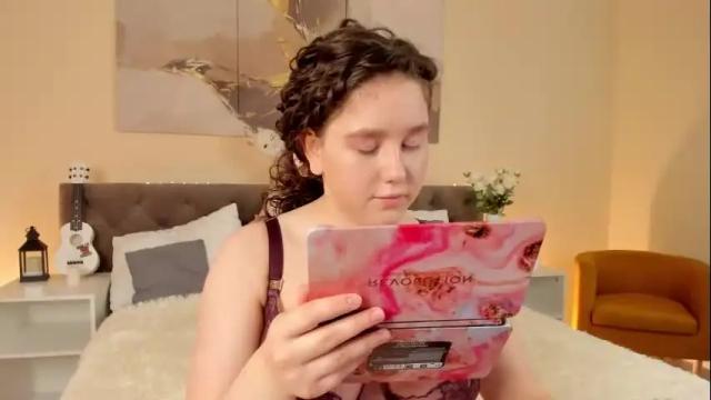 Image 10 of ariella_sol Stream on Chaturbate on 1 month ago