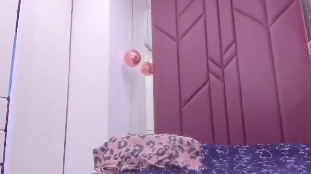 Image 12 of ariellablonde Stream on Chaturbate on 1 month ago