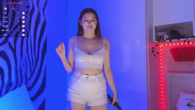 Image 3 of ariellass Stream on Chaturbate on 21 months ago