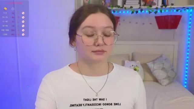 Image 10 of ariellass Stream on Chaturbate on 19 months ago