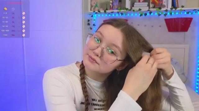 Image 8 of ariellass Stream on Chaturbate on 19 months ago