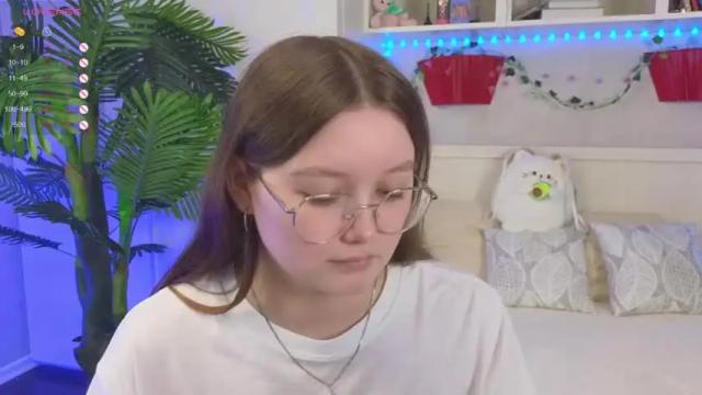 Image 4 of ariellass Stream on Chaturbate on 19 months ago