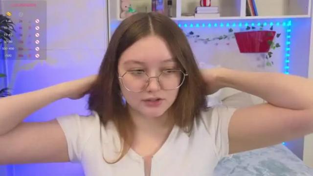 Image 3 of ariellass Stream on Chaturbate on 19 months ago