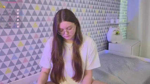 Image 11 of ariellass Stream on Chaturbate on 18 months ago