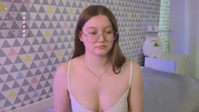Image 4 of ariellass Stream on Chaturbate on 18 months ago