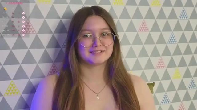 Image 3 of ariellass Stream on Chaturbate on 18 months ago